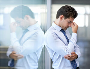 Low Self-Esteem Symptoms and Signs You Shouldn’t Ignore
